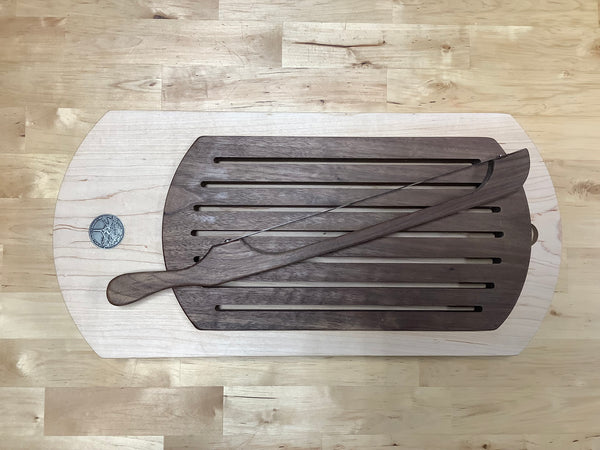 Breadboard collects crumbs / cutting board #11