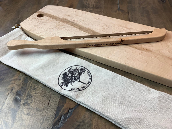 Presentation Board Set (Bird eyes Maple) with a Bread Knife #03EPA