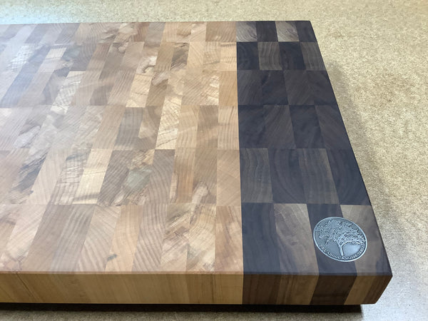 End grain cutting board (Spalted Maple and Black Walnut) #EG09