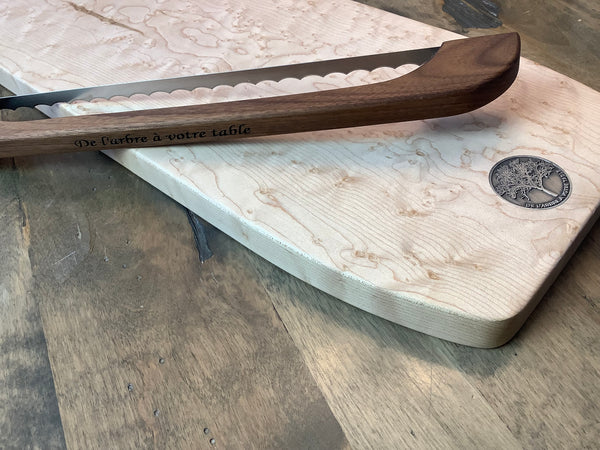 Presentation Board Set (Bird eyes Maple) with a Bread Knife #01EPA