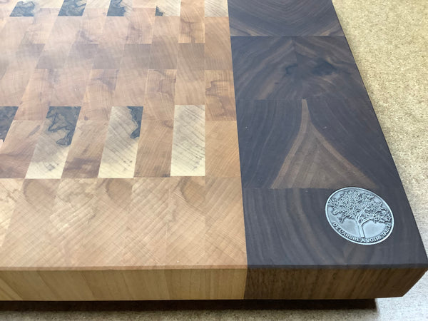 End grain cutting board (Spalted Maple and Black Walnut) #PEG01